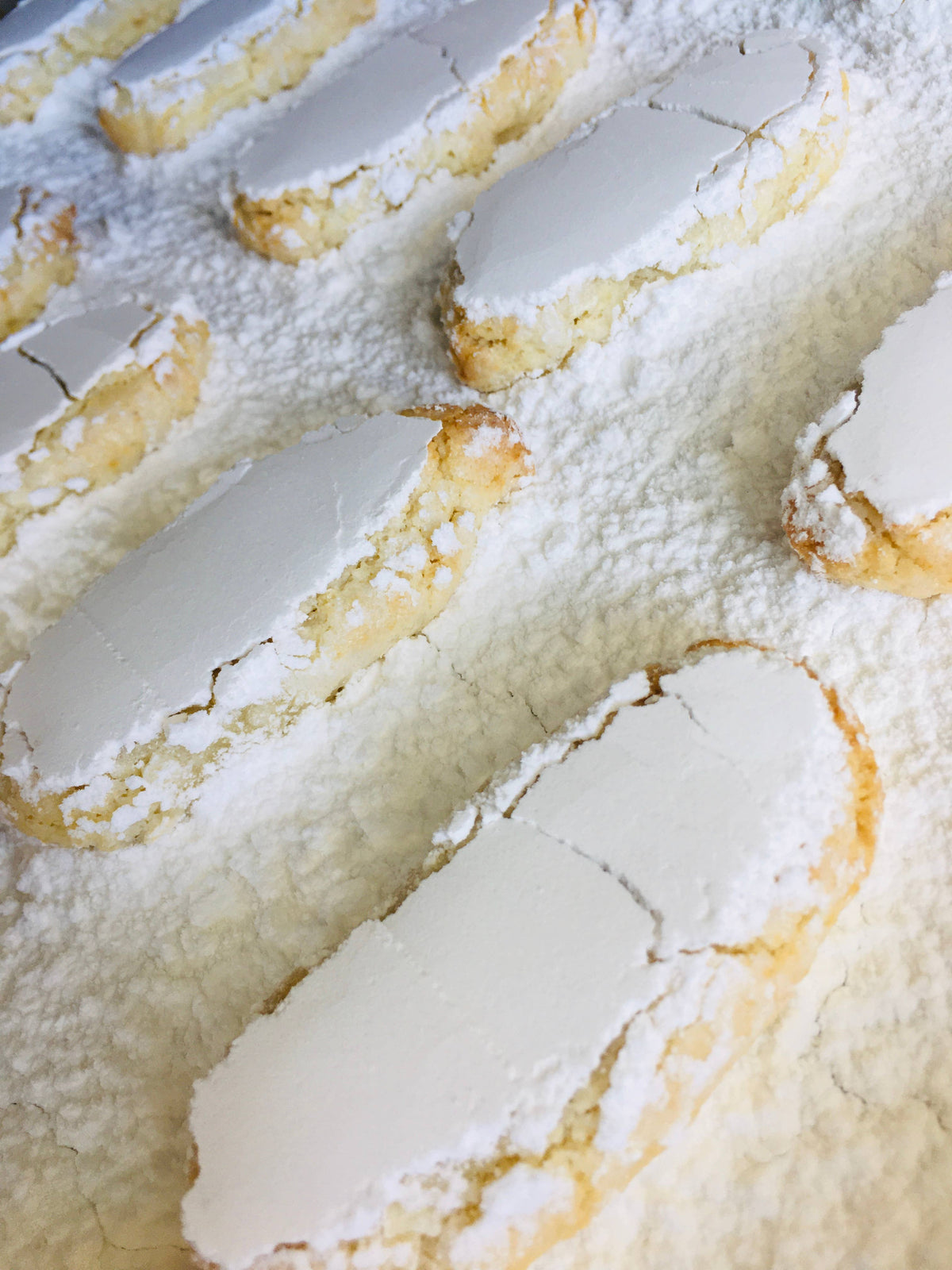 Ricciarelli handgemachter Mandelkuchen, Italien